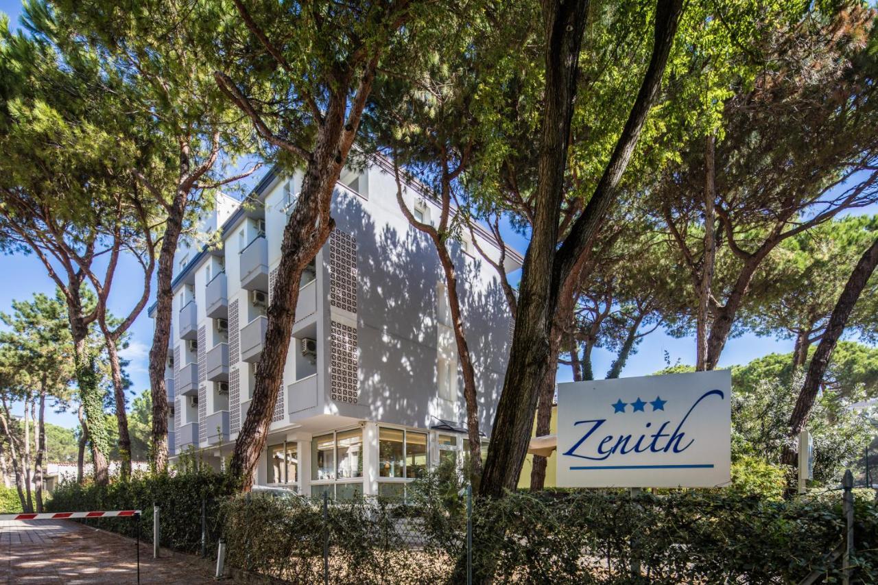 Hotel Meuble Zenith Lignano Sabbiadoro Exterior photo